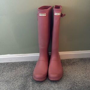 Women’s Pink Hunter rain boots